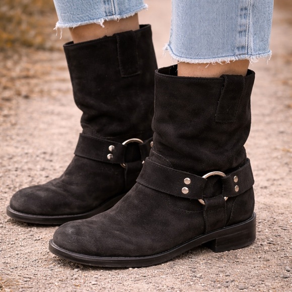 Maison Margiela Suede Ankle Silver Ring Detail Booties Black Size 6/36